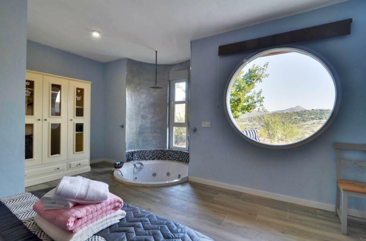 Almenaralove Bellaluna Country house Robledo de Chavela